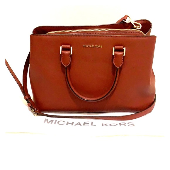 Michael Kors Handbags - ⚜️Michael Kors Bag ⚜️